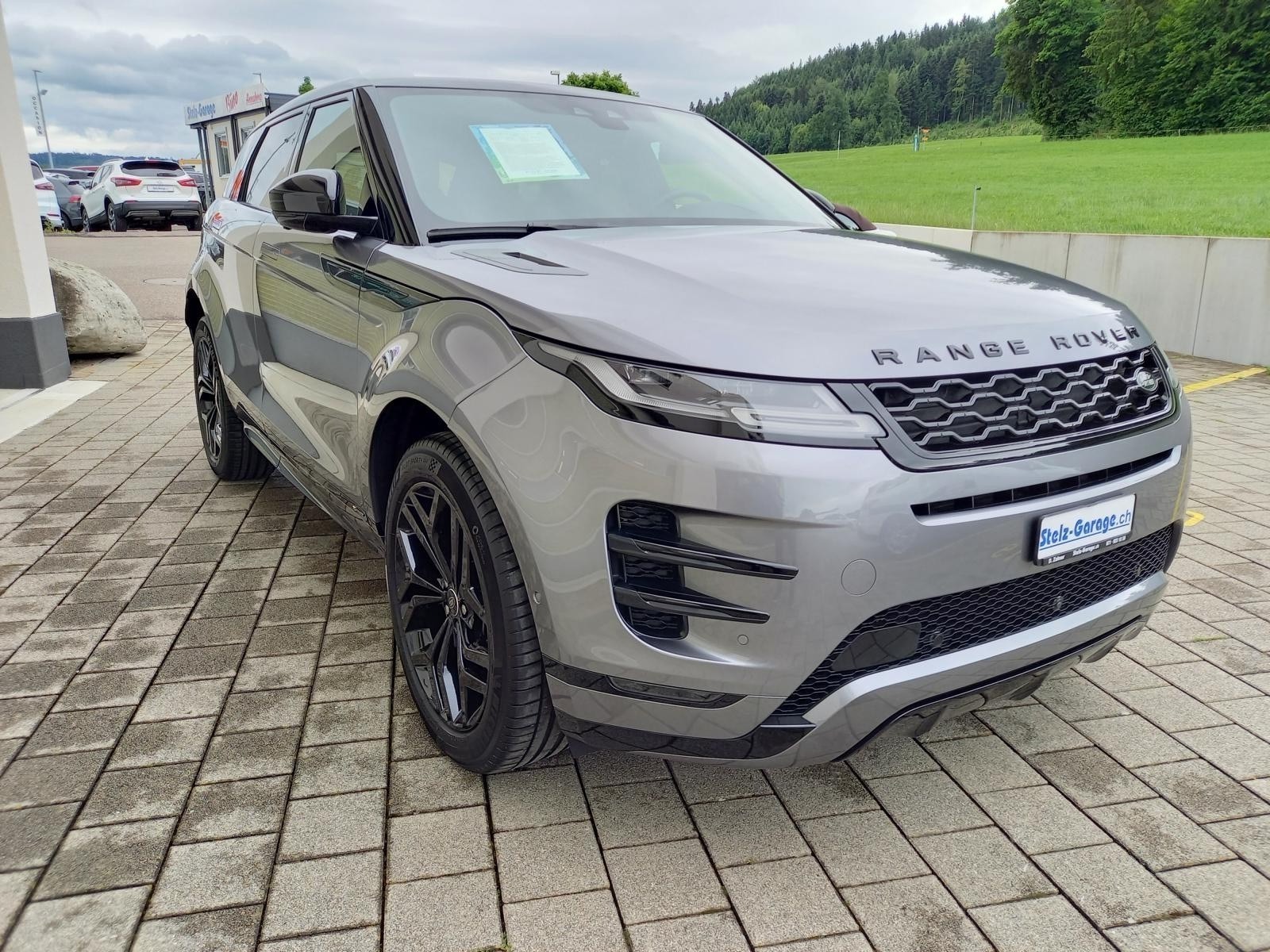 LAND ROVER Range Rover Evoque R-Dynamic P 250 SE HSE AT9-image-3
