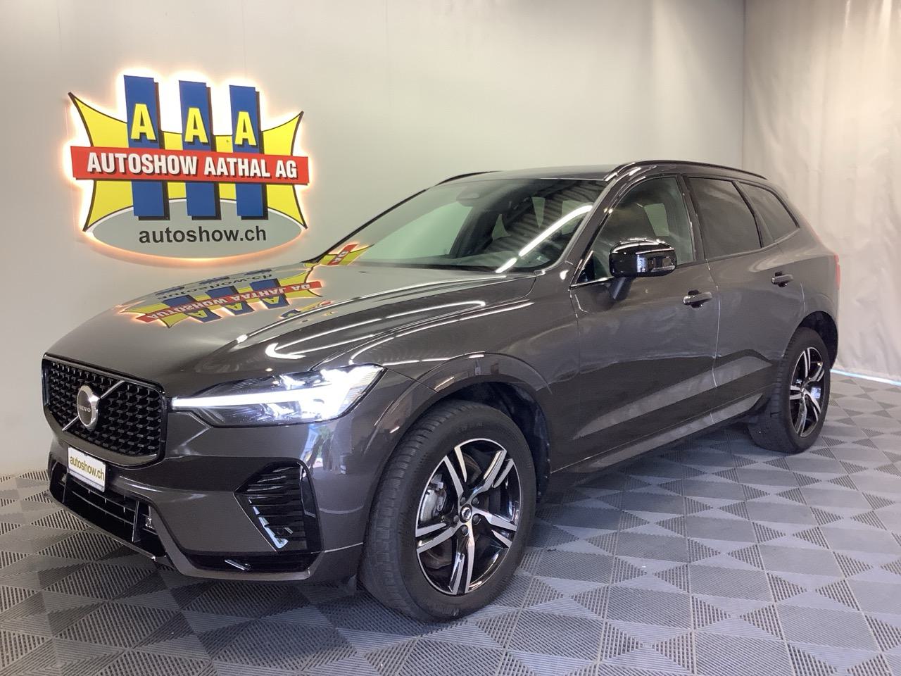 VOLVO XC60 B4 Diesel Mild Hybrid AWD R-Design Geartronic-image-0