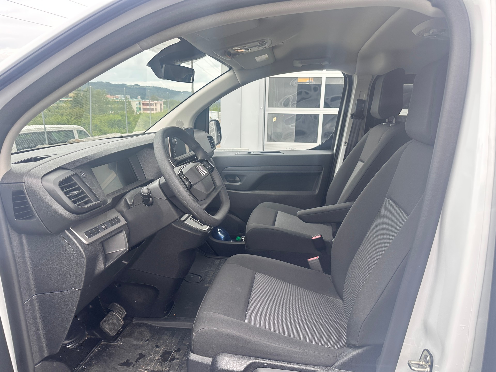 FIAT Scudo 2.2 BlueHDi L2 EAT8-image-7