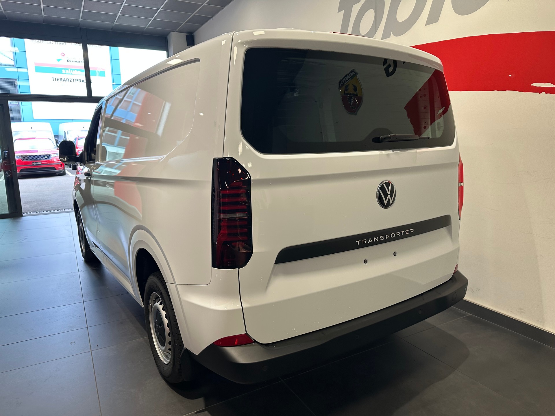 VW Transporter 2.0 TDI-image-9