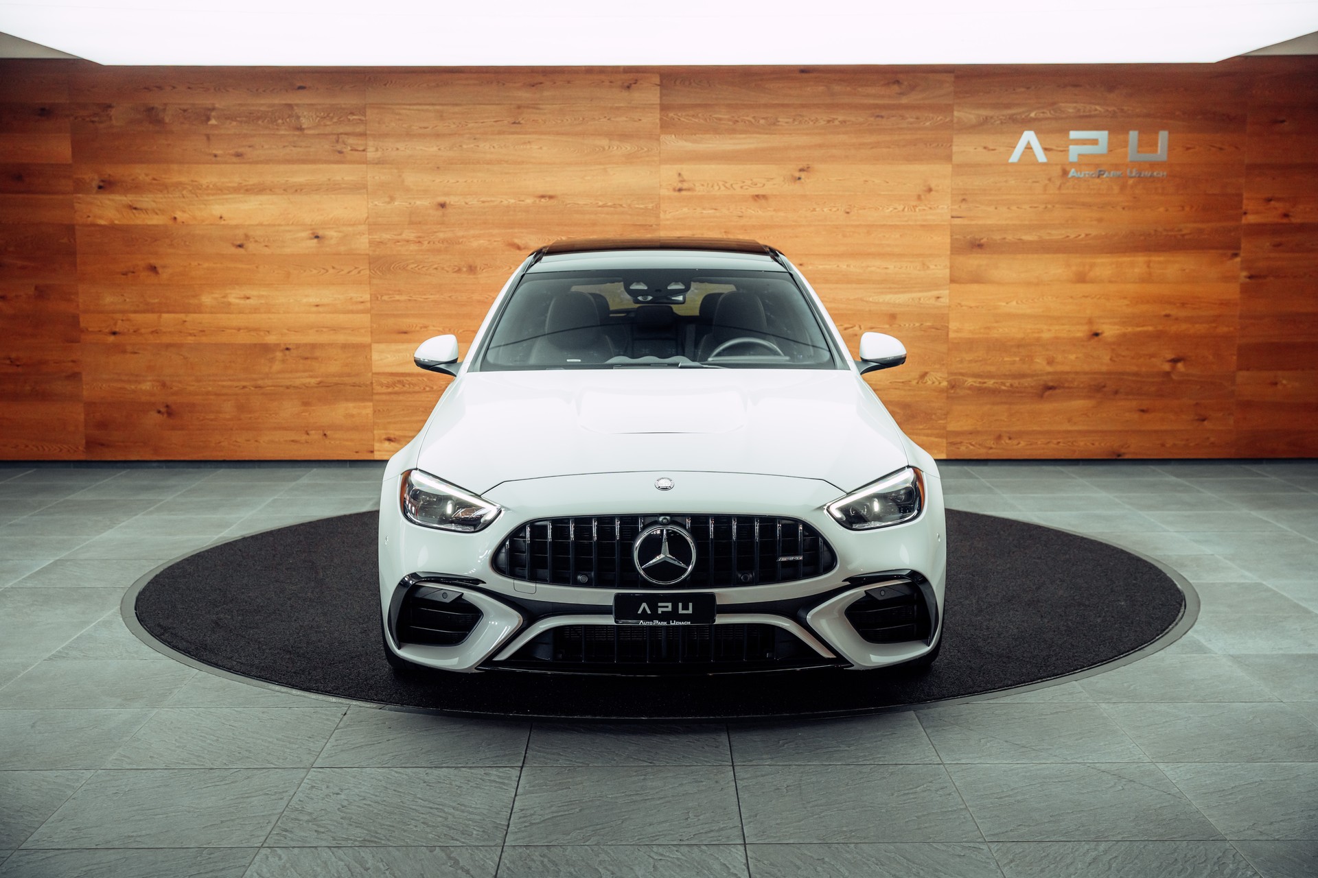 MERCEDES-BENZ C 63 S AMG T E Performance 4 Matic Executive Edition-image-19