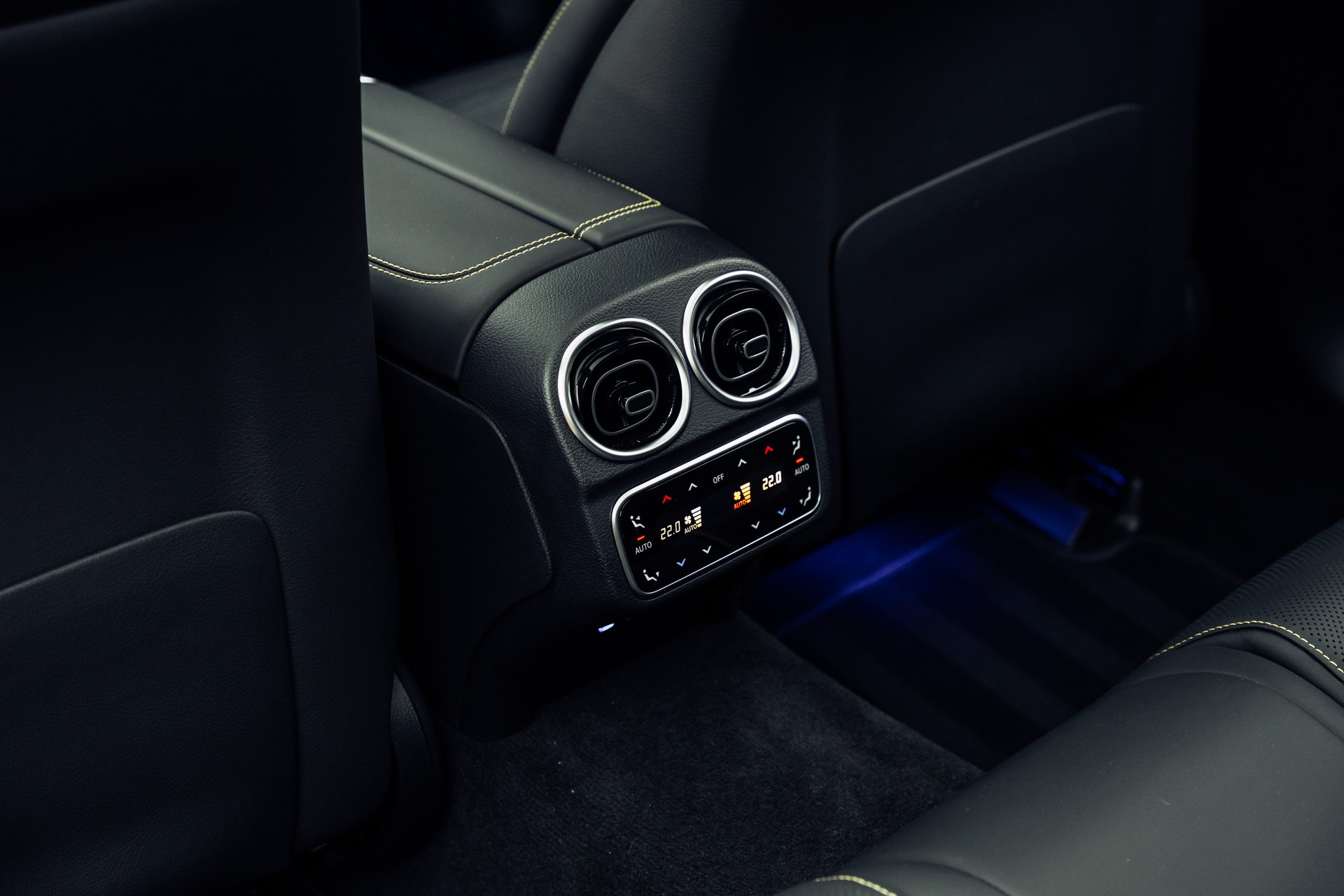 MERCEDES-BENZ C 63 S AMG T E Performance 4 Matic Executive Edition-image-16