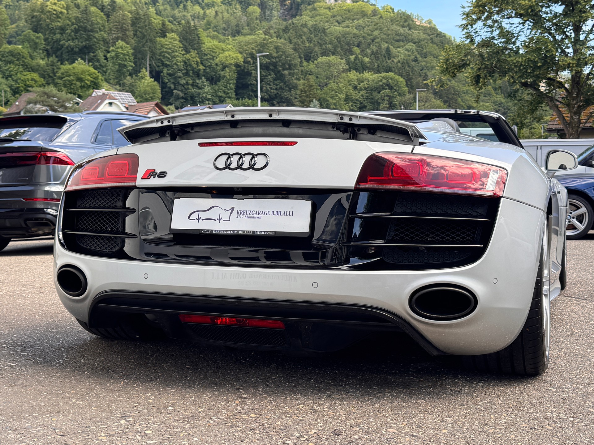 AUDI R8 Spyder 5.2 R-Tronic-image-4
