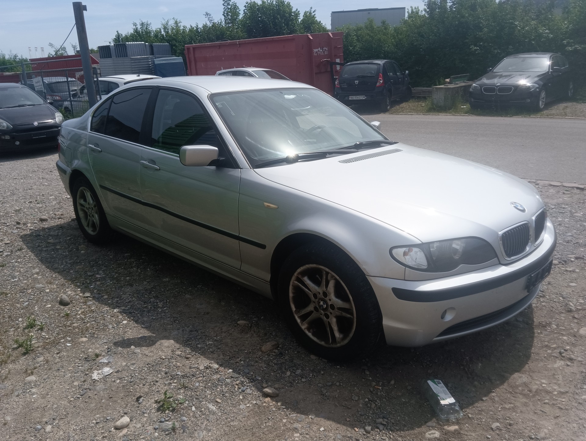 BMW 325xi-image-1