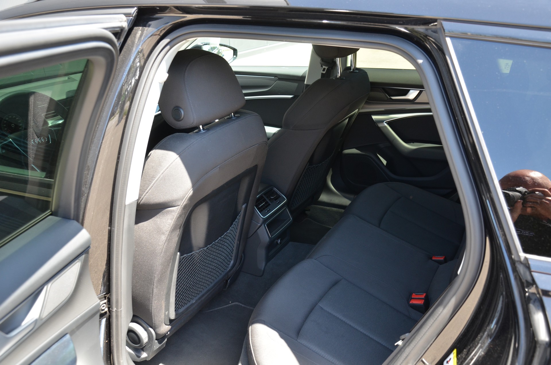 AUDI A6 Avant 40 TDI advanced quattro S-tronic-image-10
