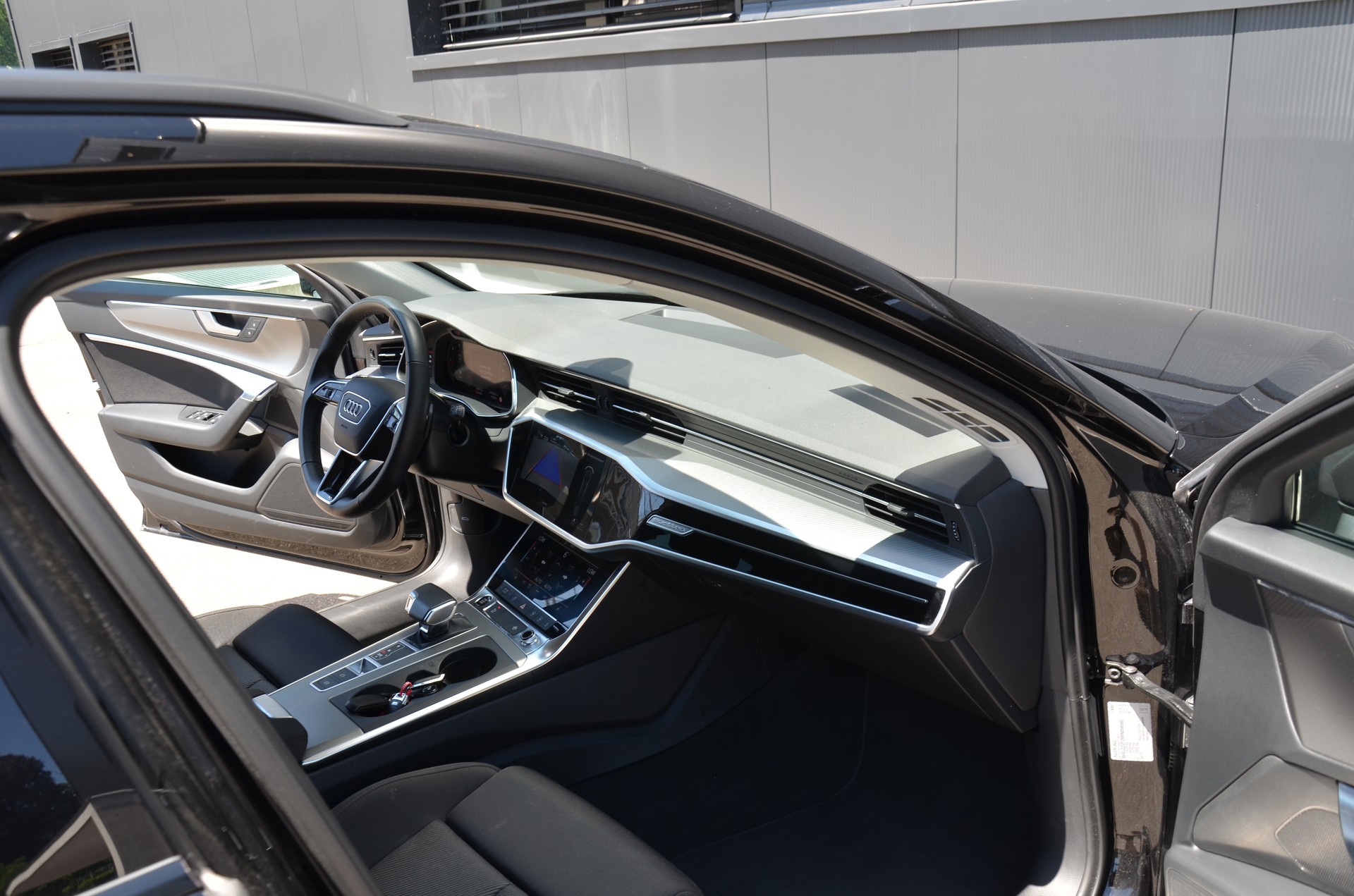 AUDI A6 Avant 40 TDI advanced quattro S-tronic-image-14