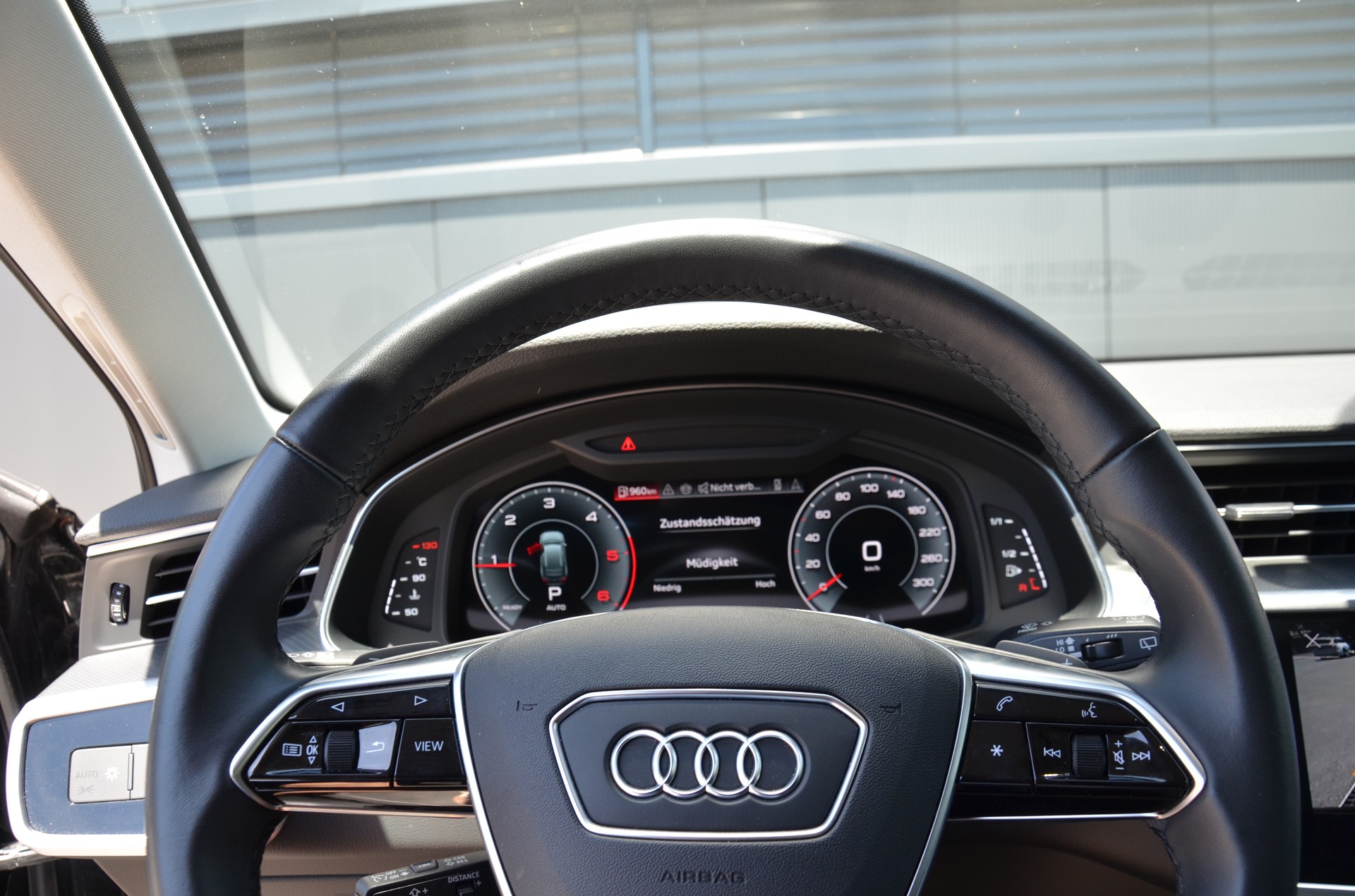 AUDI A6 Avant 40 TDI advanced quattro S-tronic-image-18