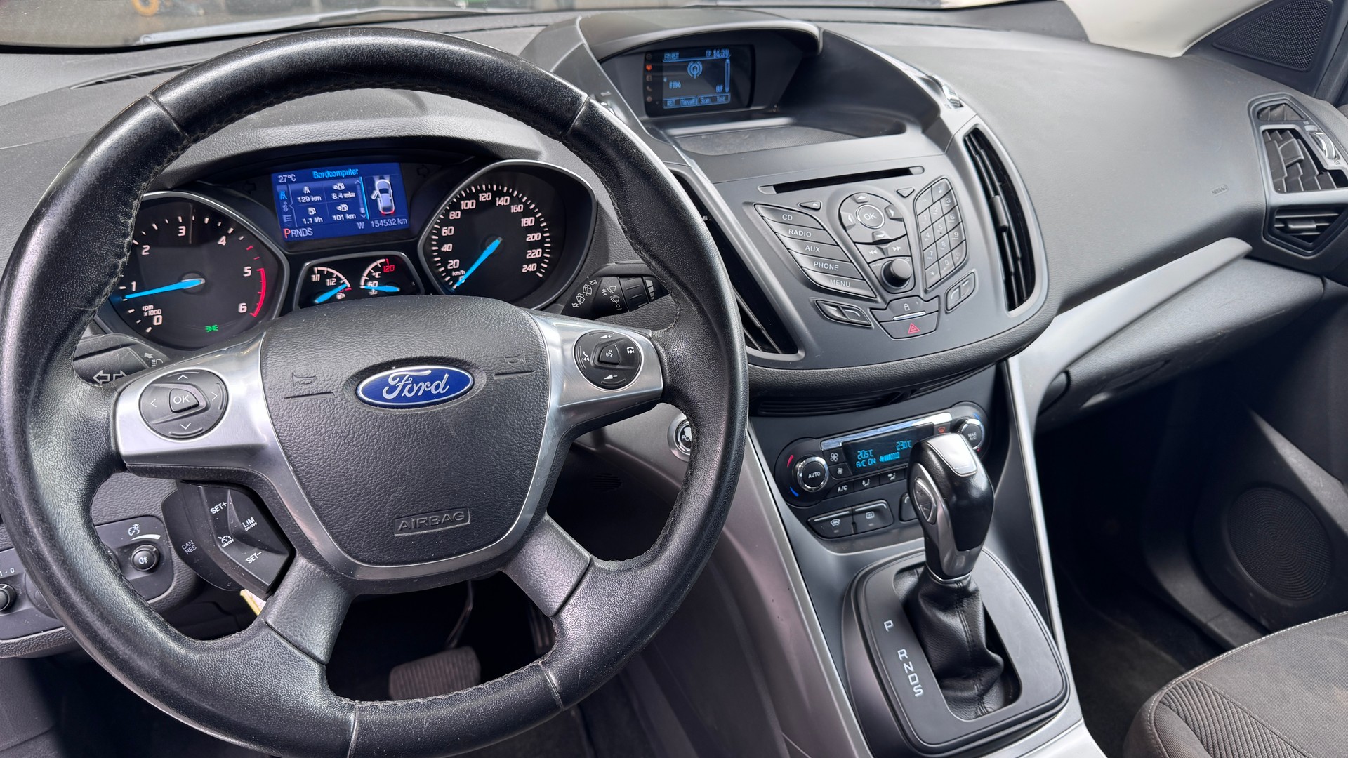 FORD Kuga 2.0 TDCi Carving 4WD PowerShift-image-4