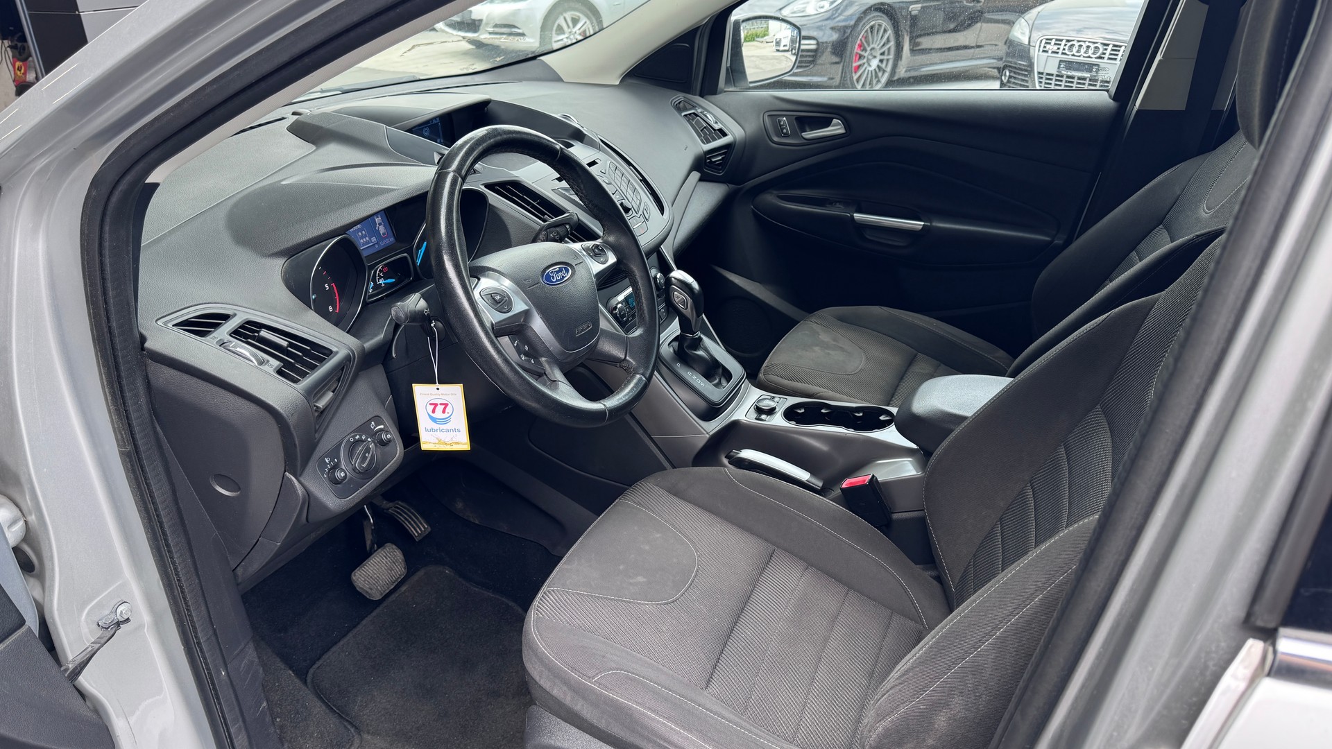 FORD Kuga 2.0 TDCi Carving 4WD PowerShift-image-7
