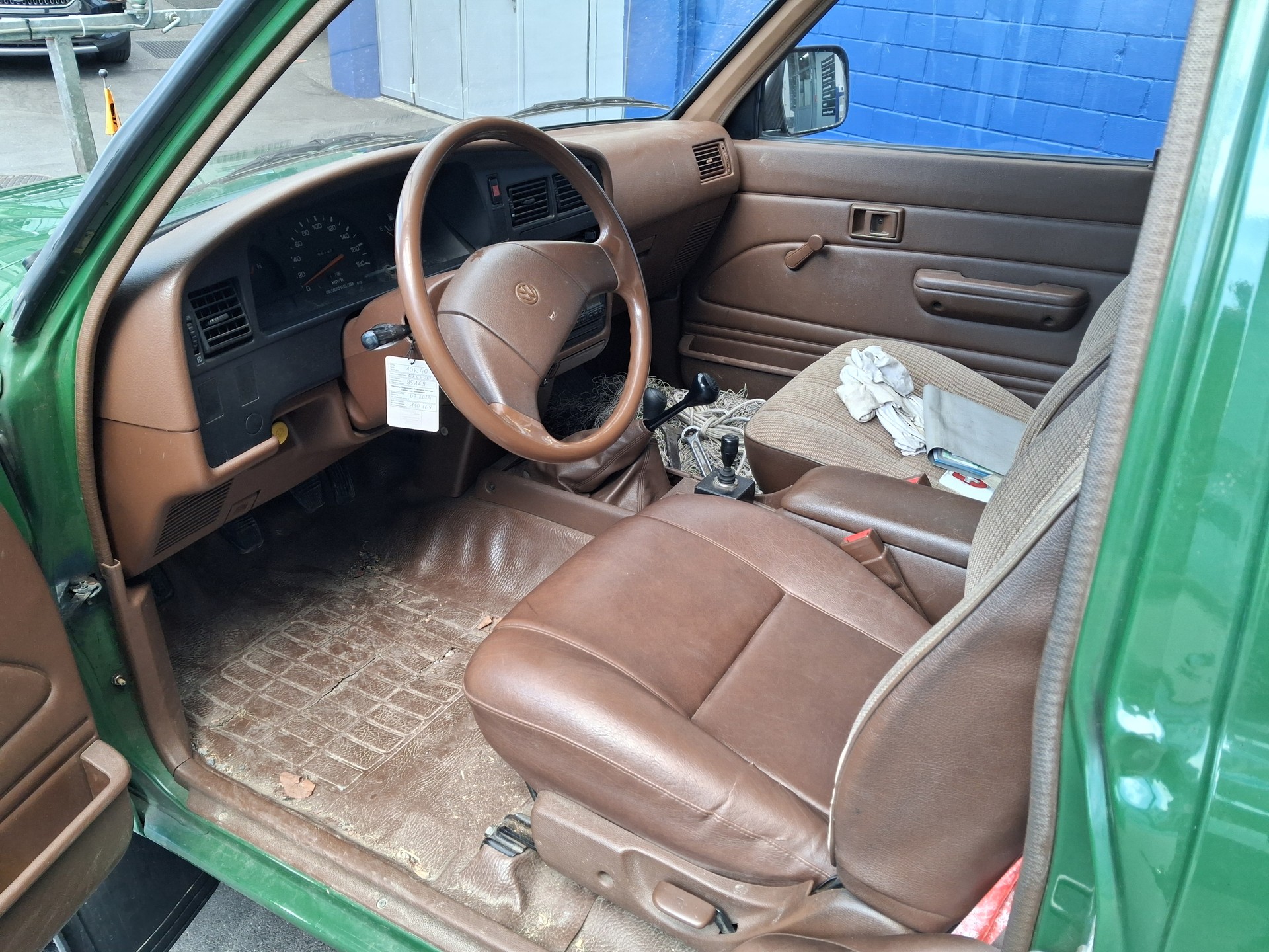 VW Taro 4x4 Normal Cab (CL)-image-5