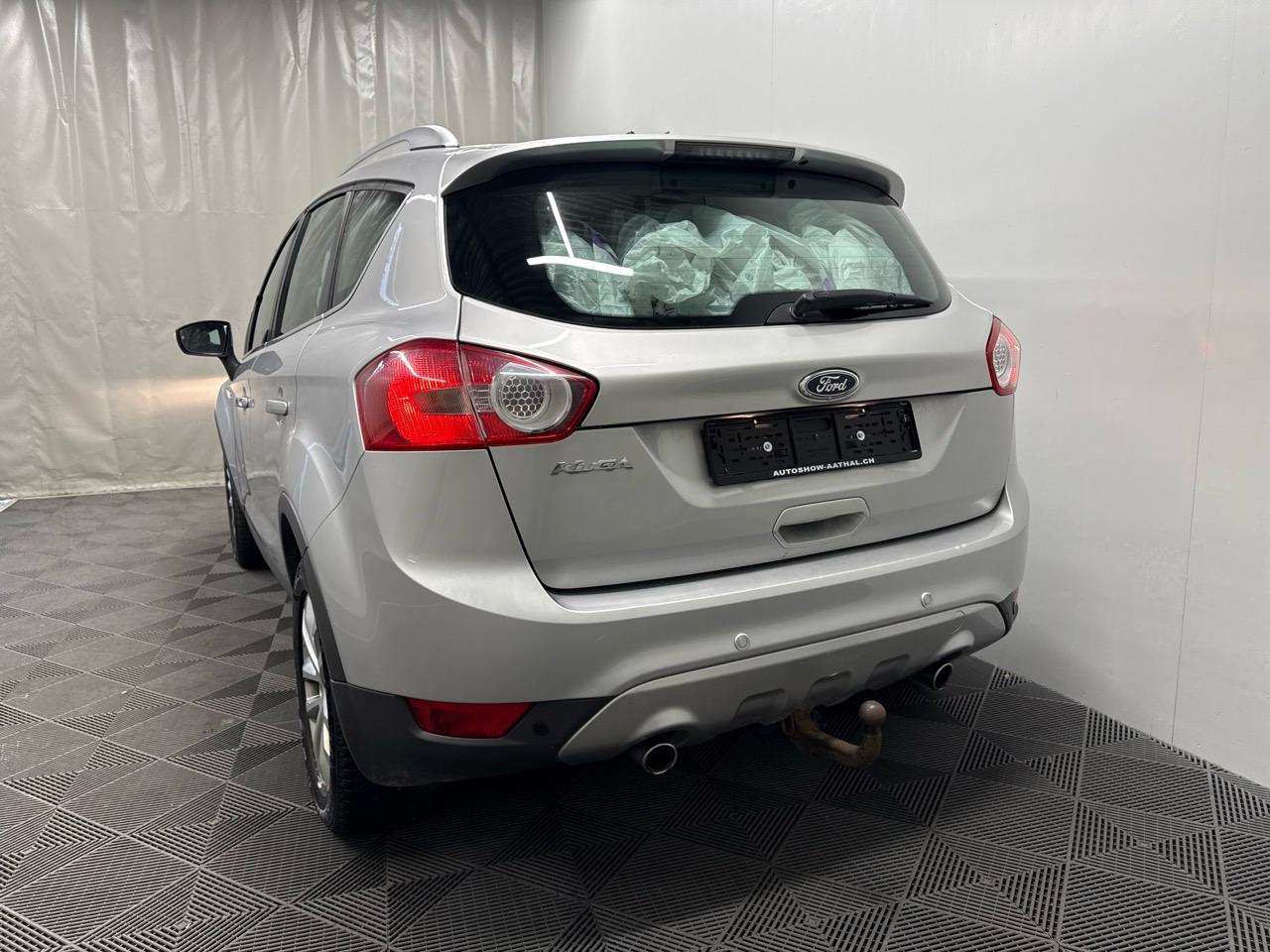 FORD Kuga 2.0 TDCi Titanium 4WD PowerShift-image-8