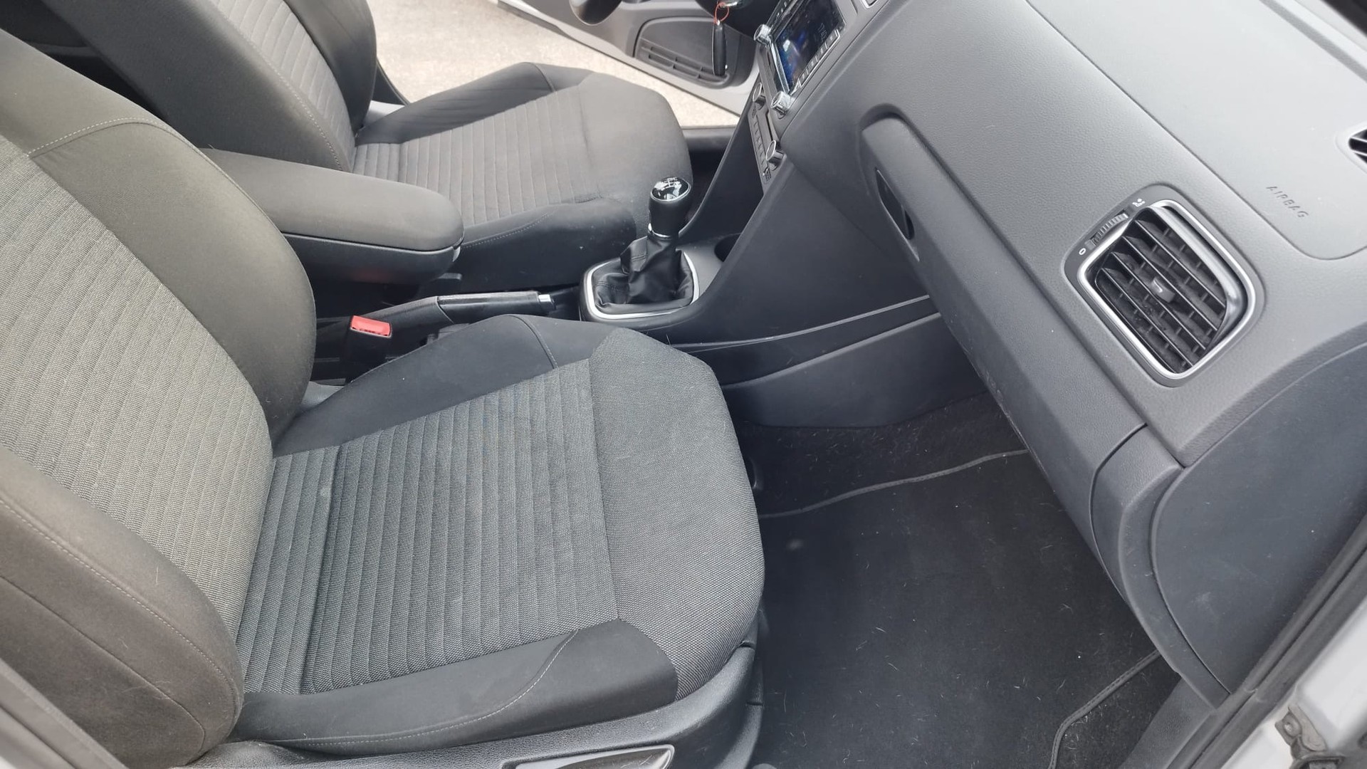 VW Polo 1.2 TSI Comfortline-image-13