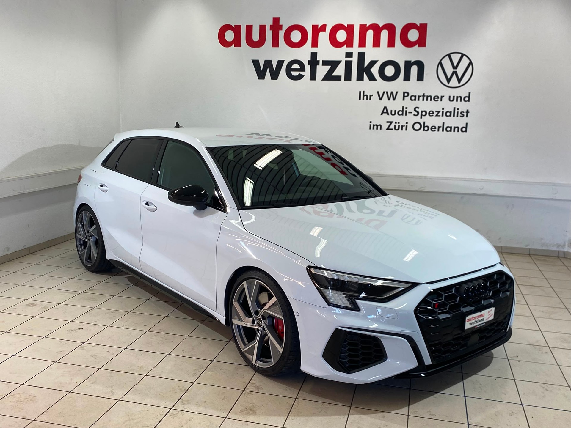 AUDI S3 Sportback 2.0 TFSI quattro S-tronic-image-0