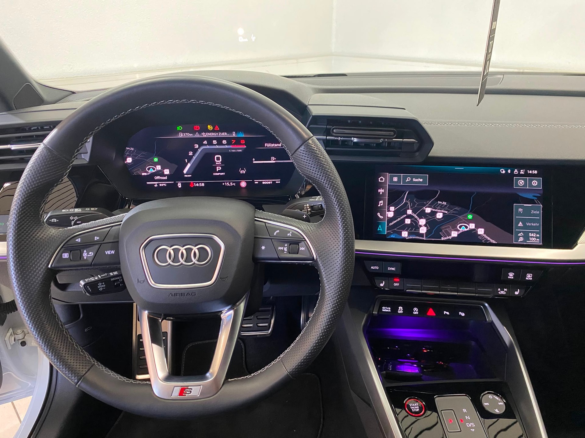 AUDI S3 Sportback 2.0 TFSI quattro S-tronic-image-8