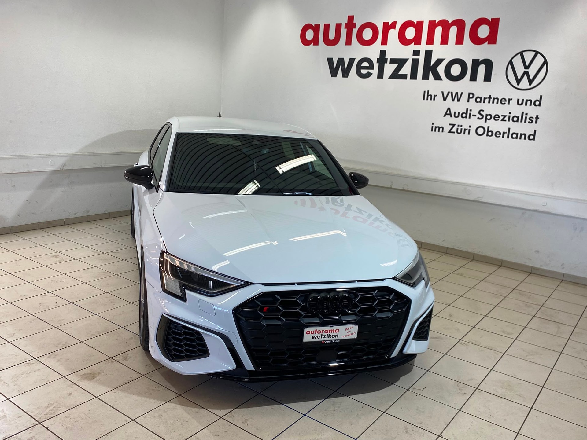 AUDI S3 Sportback 2.0 TFSI quattro S-tronic-image-1