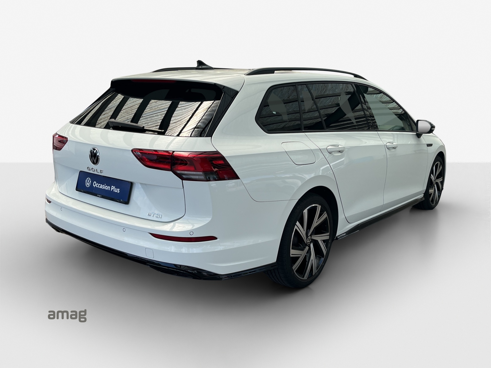 VW Golf Variant 1.5 eTSI mHEV R-Line-image-4