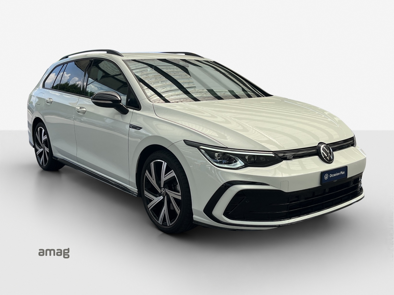 VW Golf Variant 1.5 eTSI mHEV R-Line-image-5