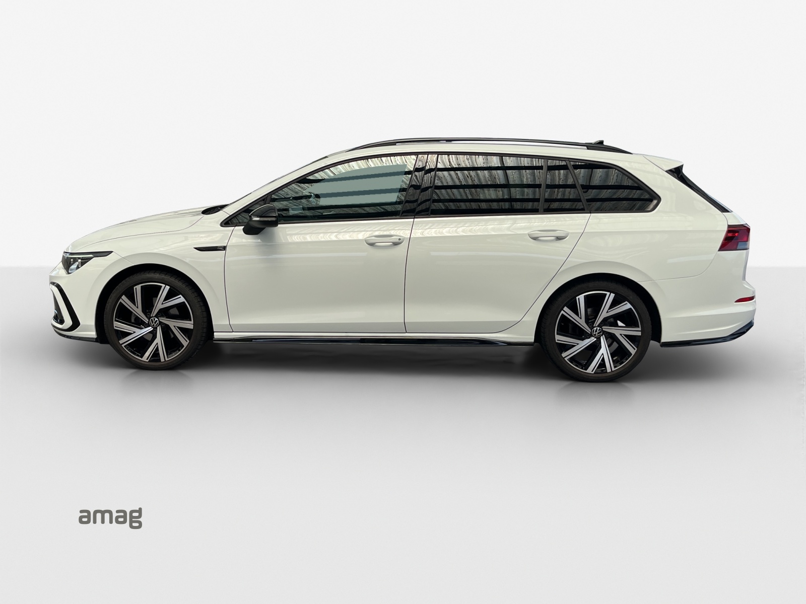 VW Golf Variant 1.5 eTSI mHEV R-Line-image-1