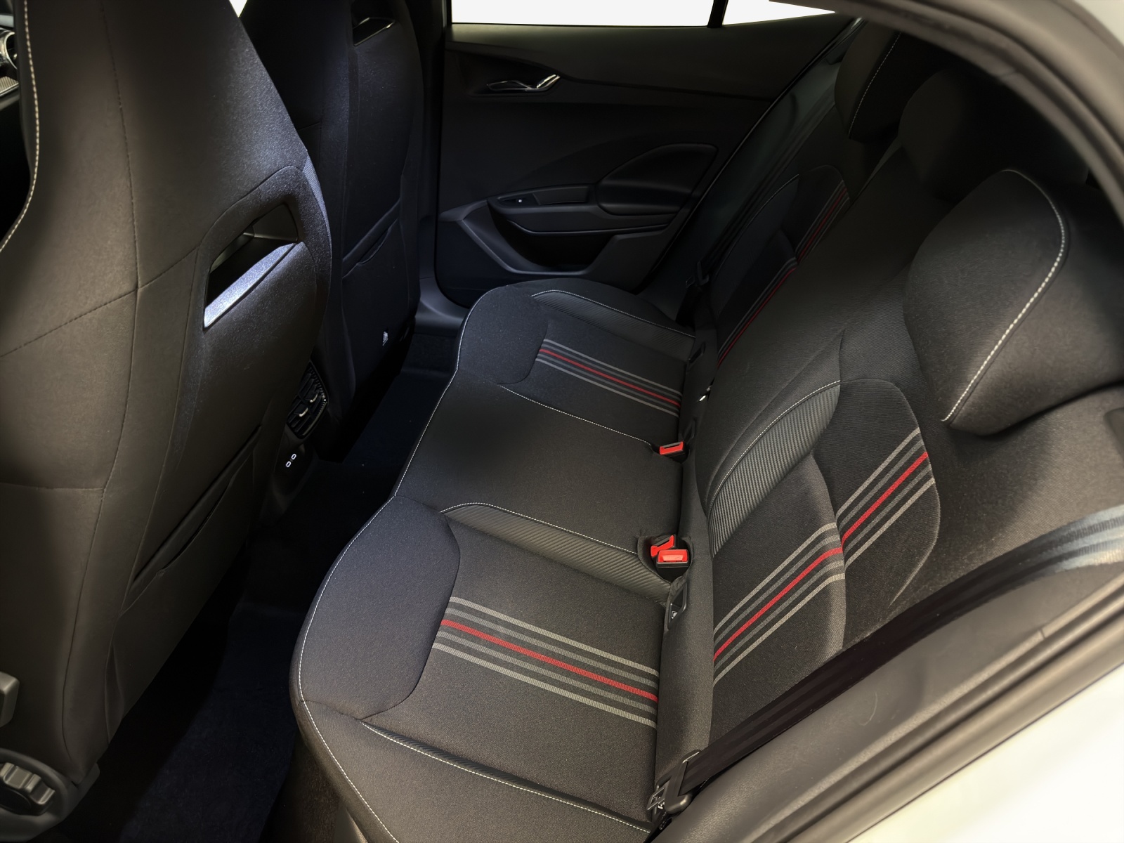 SKODA Fabia Motorsport Edition-image-11