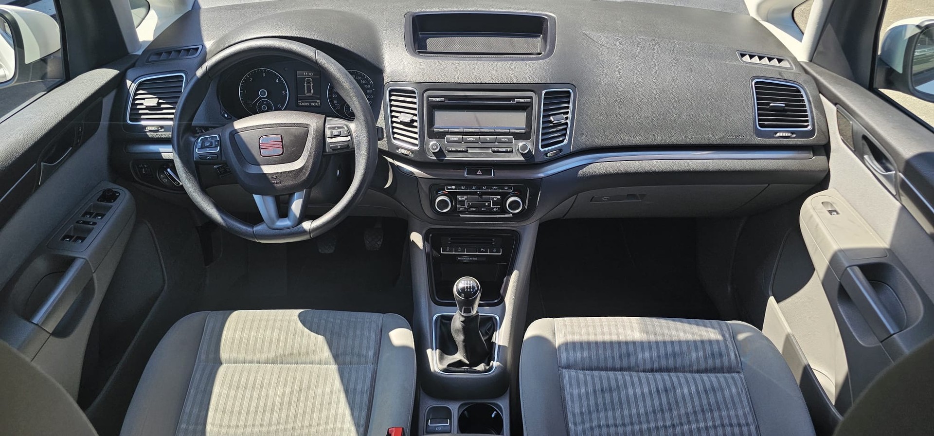 SEAT Alhambra 2.0 TDI Style 4x4-image-12