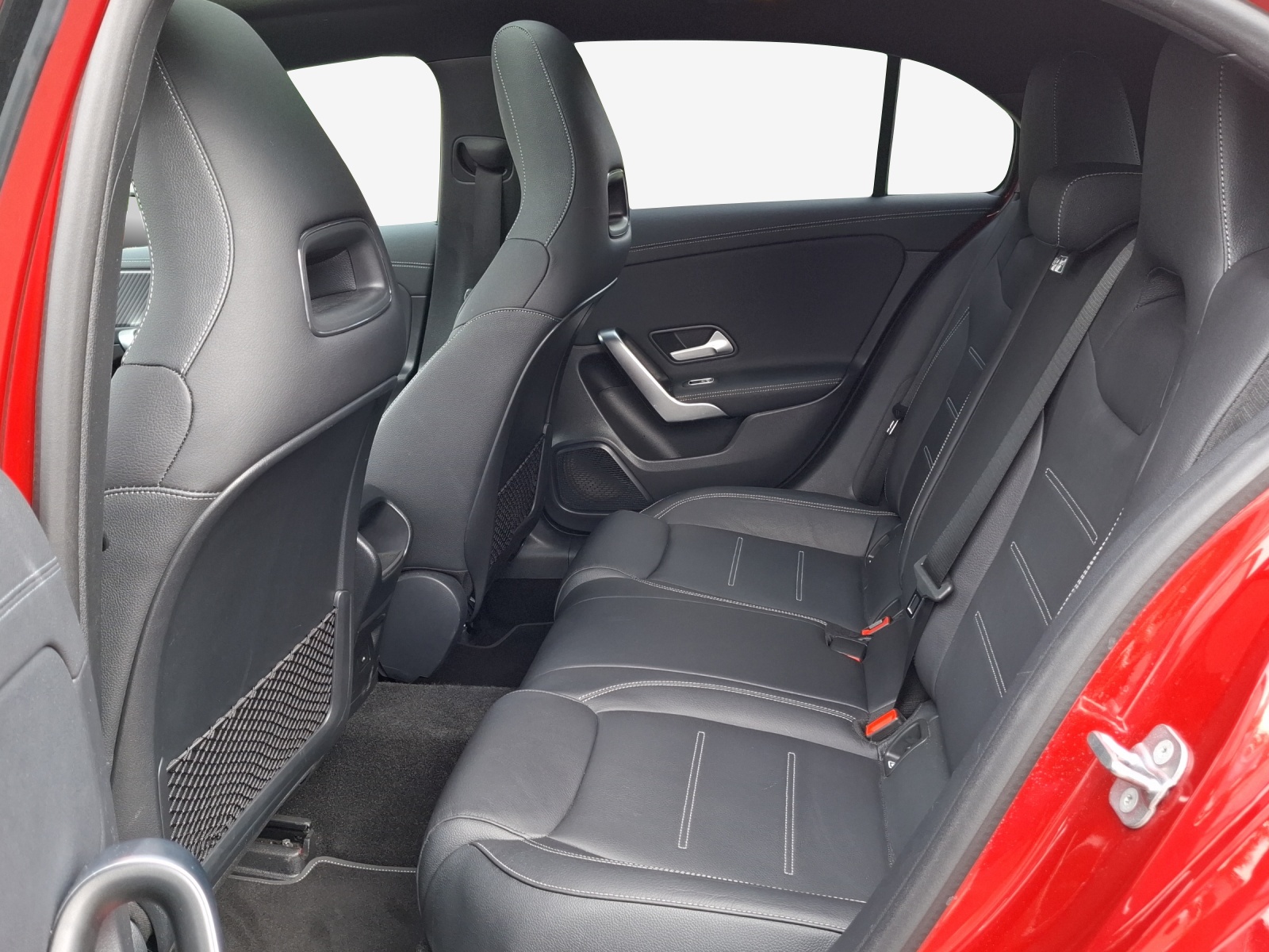 MERCEDES-BENZ A 220 4Matic 8G-DCT-image-11