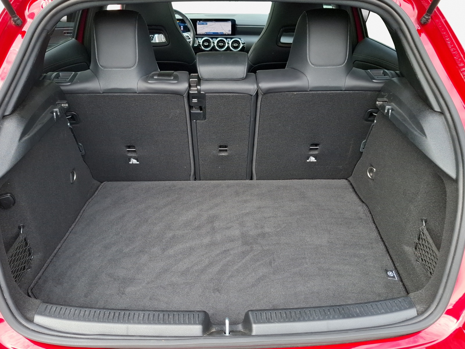 MERCEDES-BENZ A 220 4Matic 8G-DCT-image-12