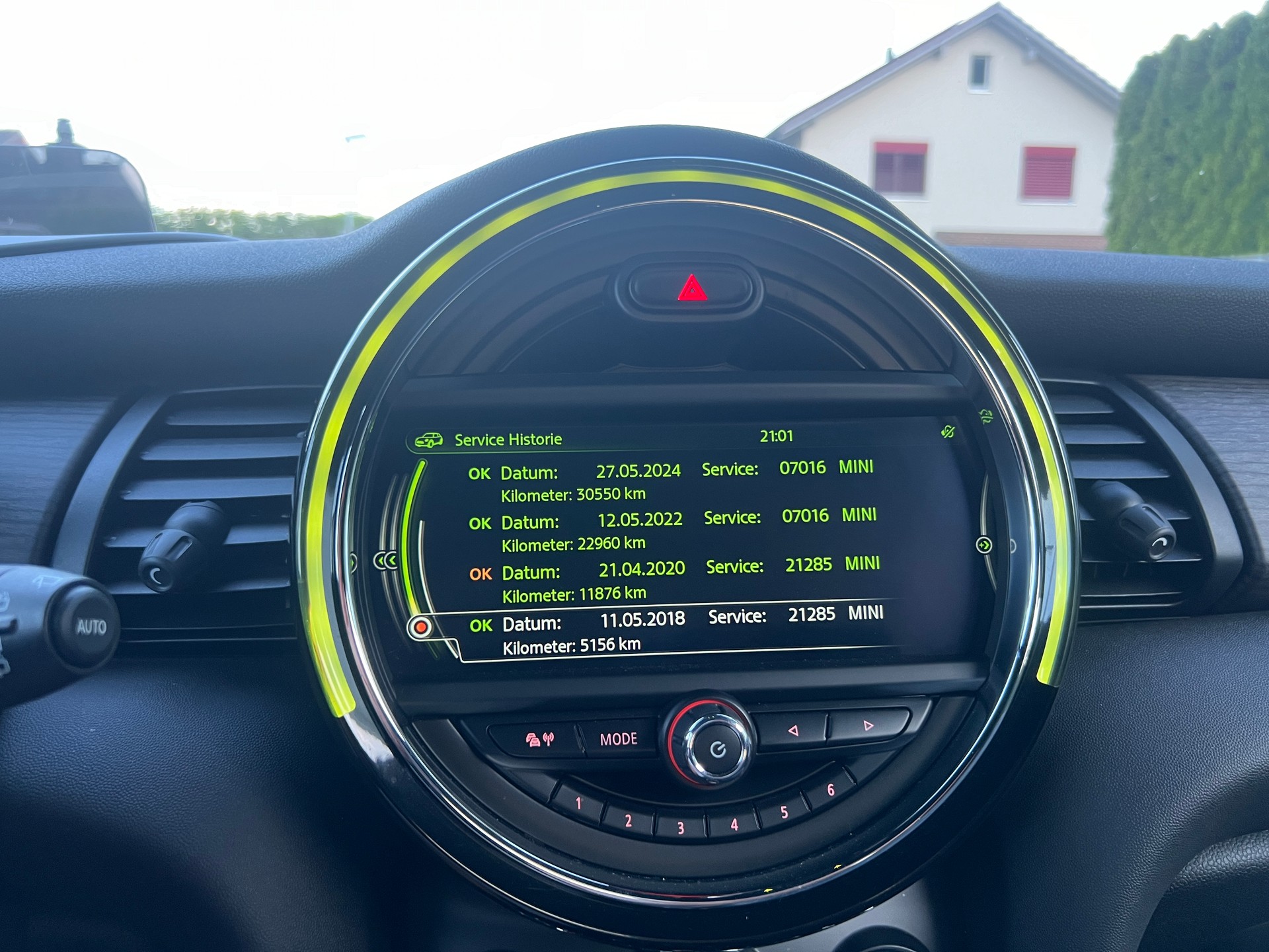 MINI Cooper S * LEDER * TOP Ausstattung *-image-13