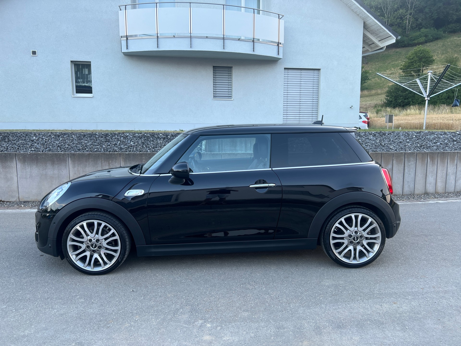 MINI Cooper S * LEDER * TOP Ausstattung *-image-0