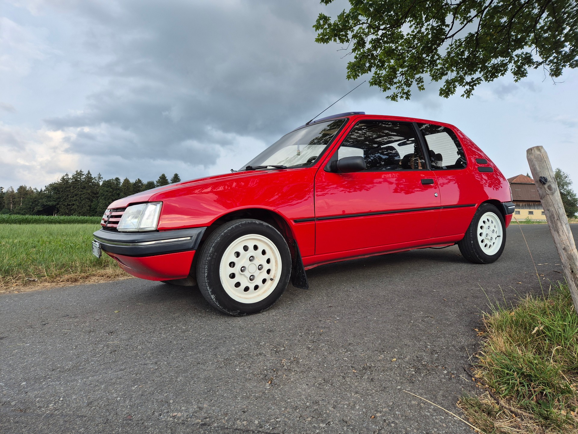 PEUGEOT 1.6i Automatic-image-0