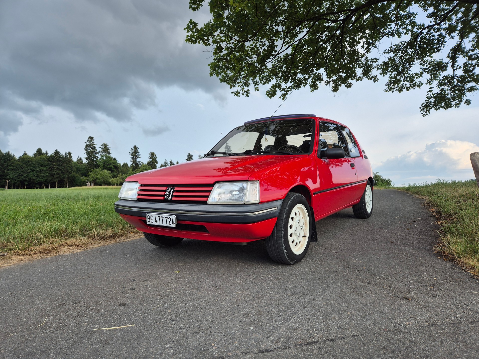 PEUGEOT 1.6i Automatic-image-1
