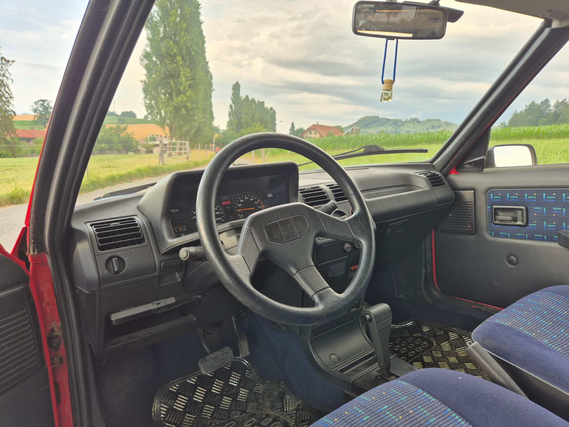PEUGEOT 1.6i Automatic-image-4