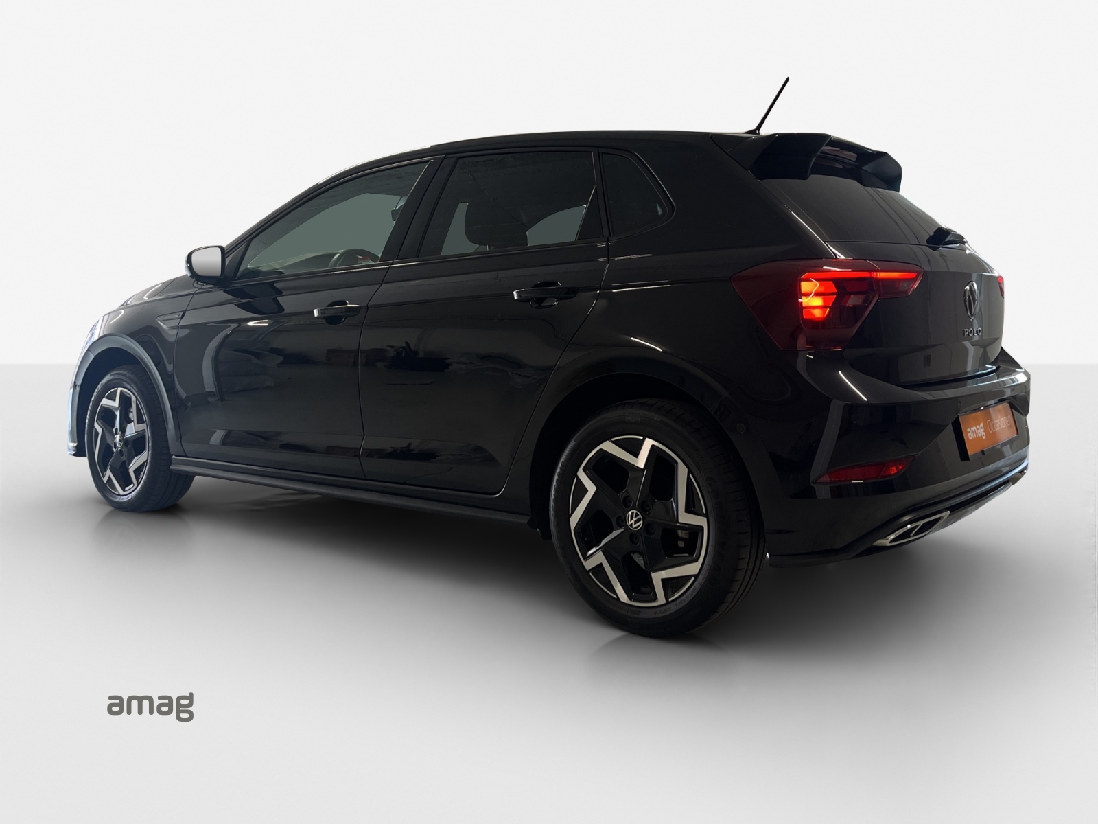 VW Polo 1.0 TSI R-Line DSG-image-2