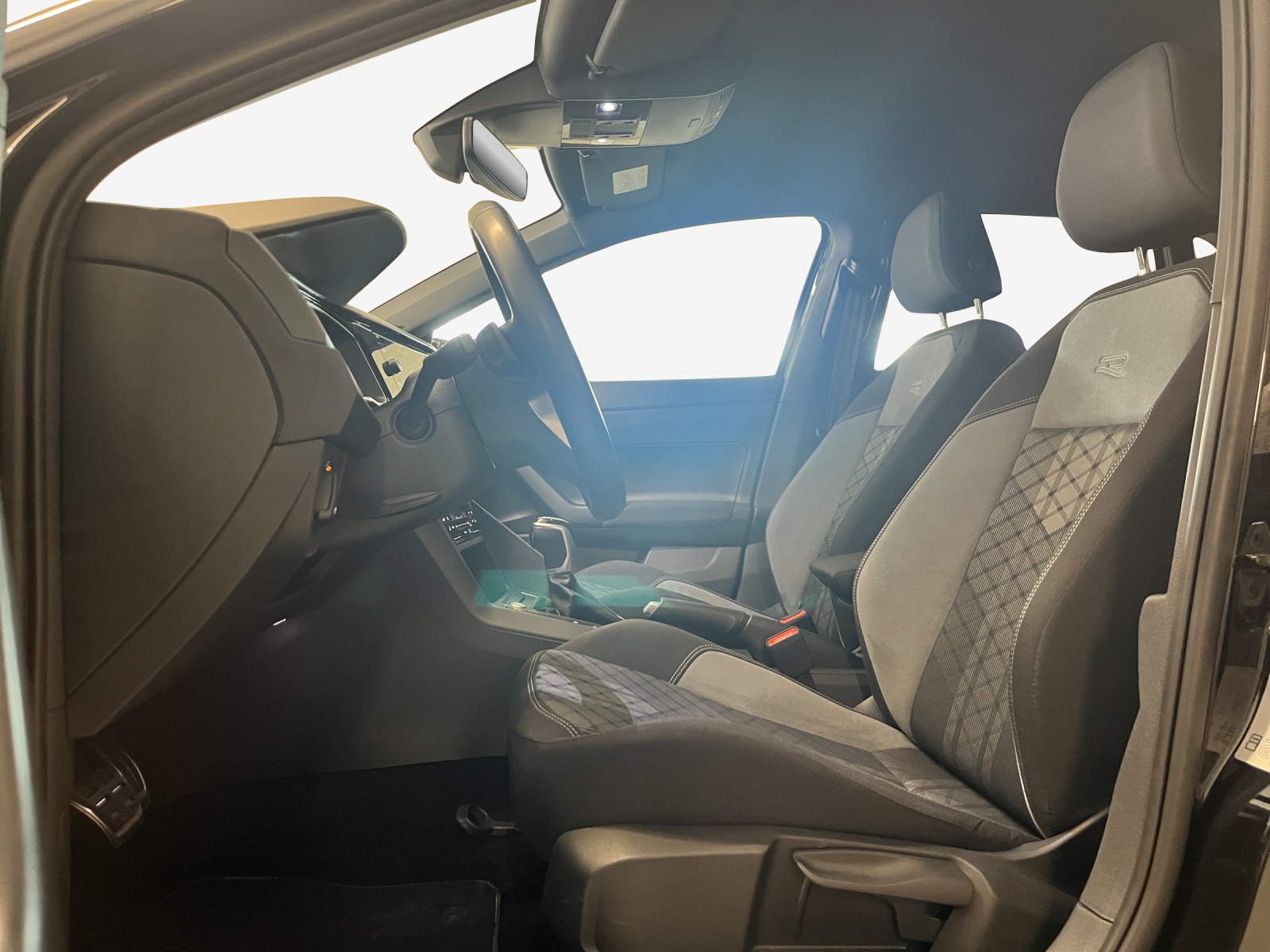 VW Polo 1.0 TSI R-Line DSG-image-7
