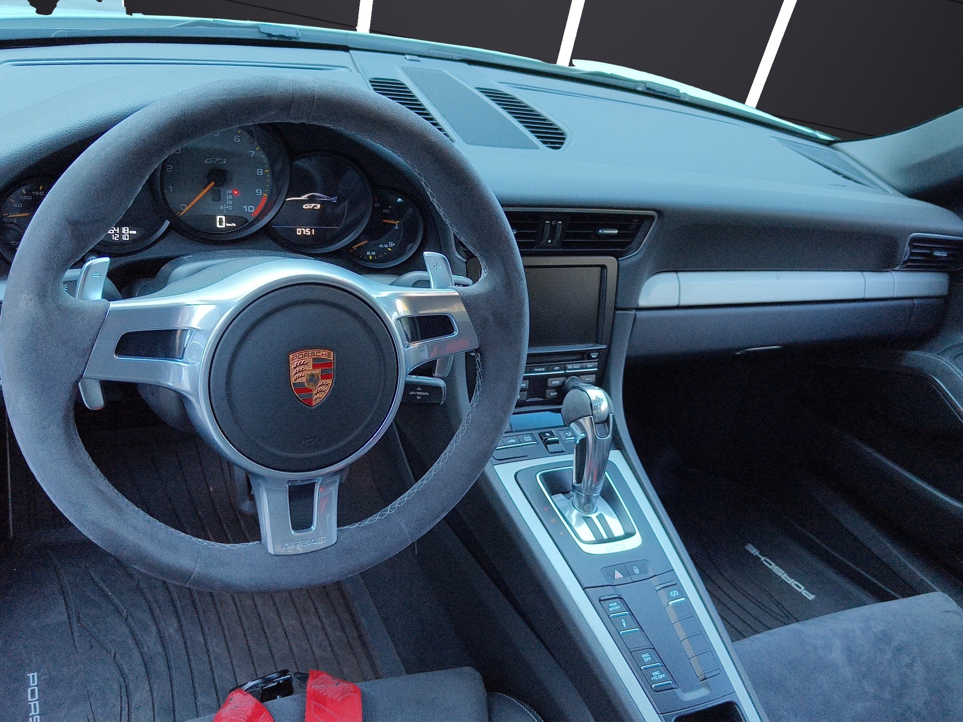 PORSCHE GT3 Clubsport-image-5