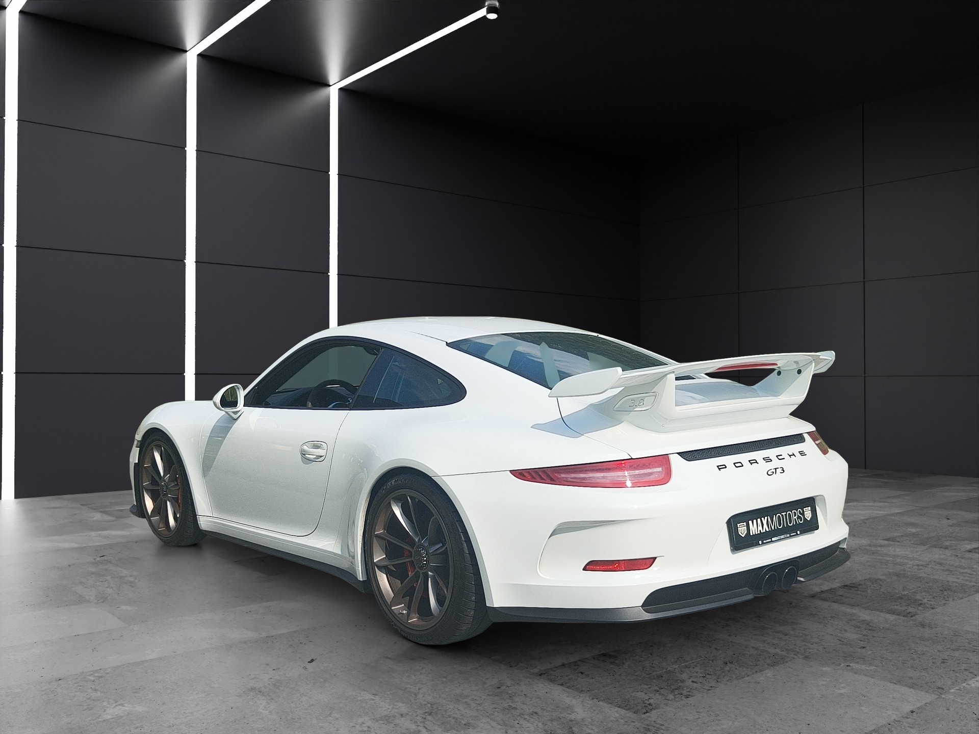 PORSCHE GT3 Clubsport-image-3