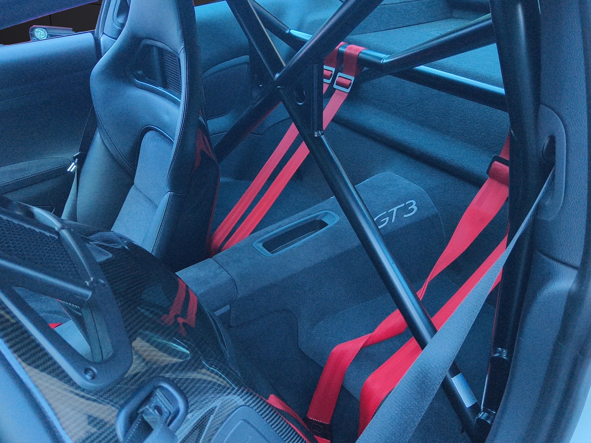 PORSCHE GT3 Clubsport-image-8