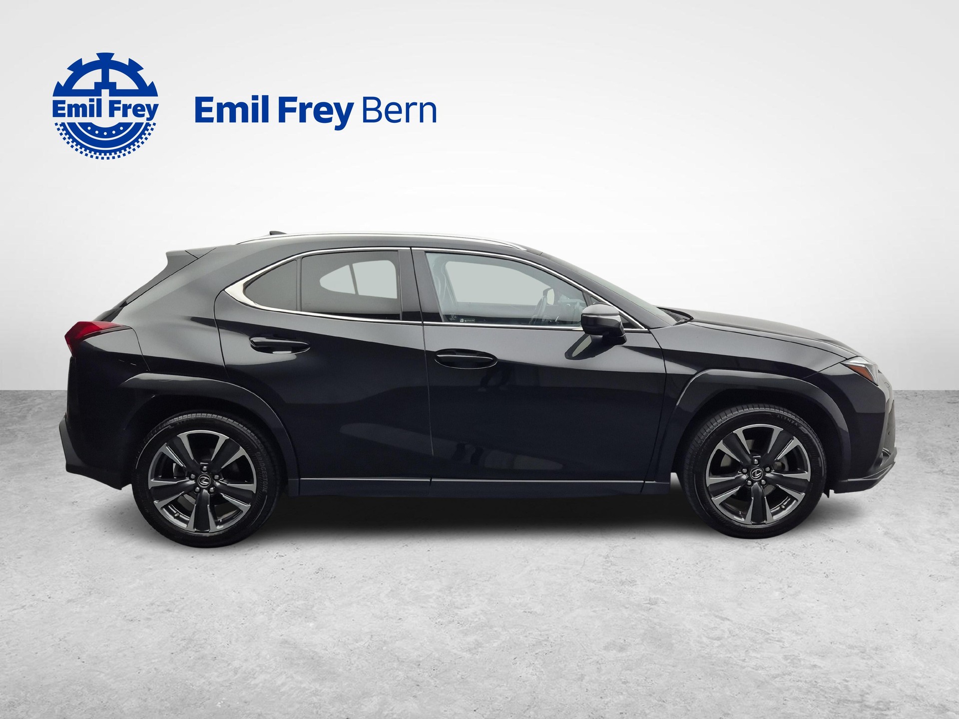 LEXUS UX 250h Excellence-image-5
