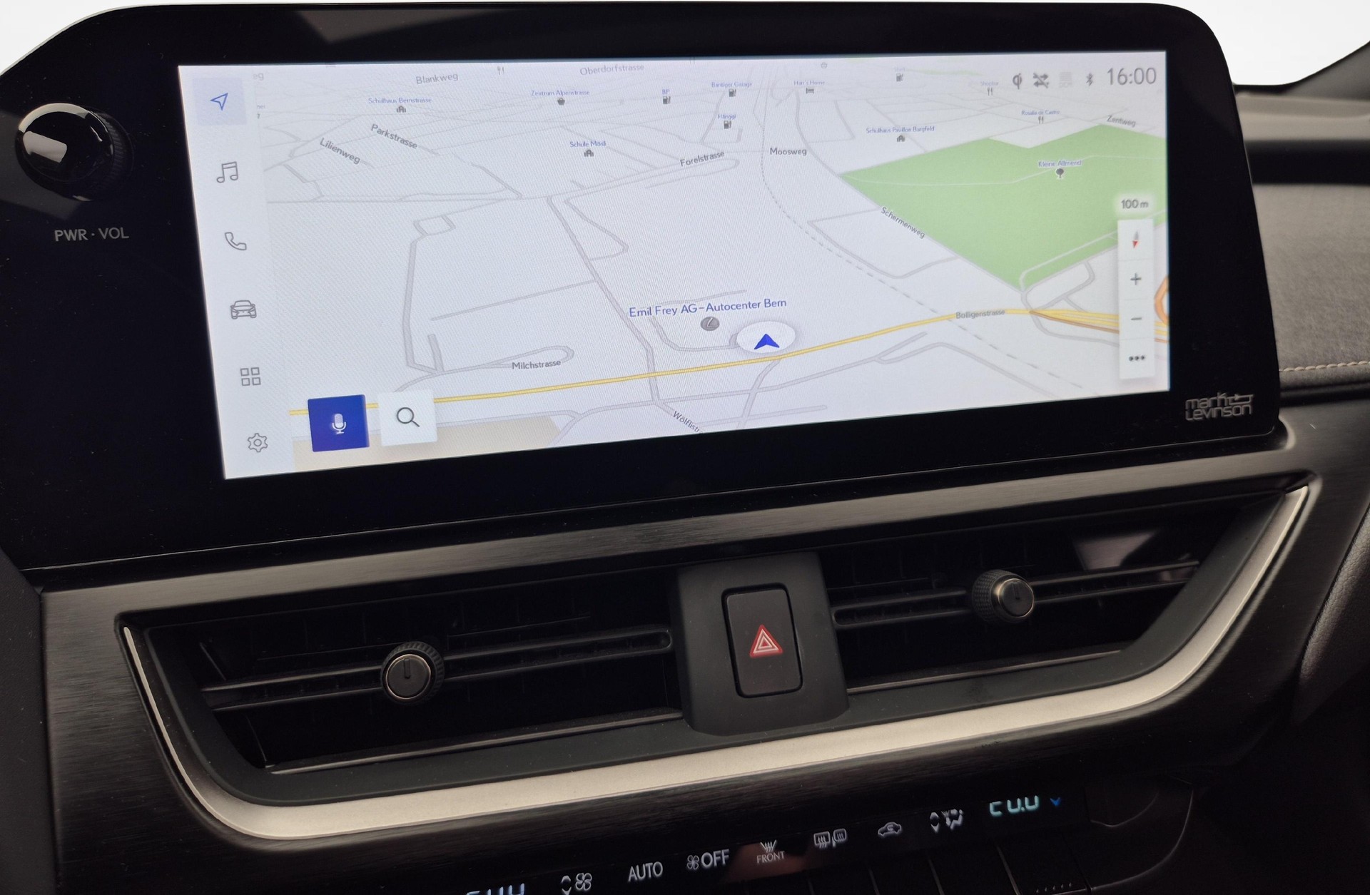 LEXUS UX 250h Excellence-image-12