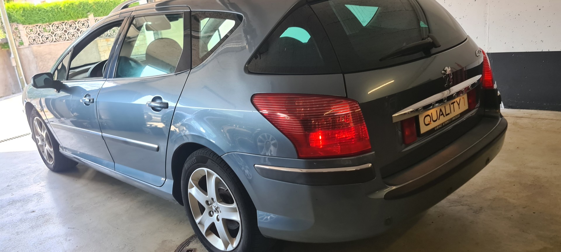 PEUGEOT 407 SW 2.0 HDI ST Executive-image-4