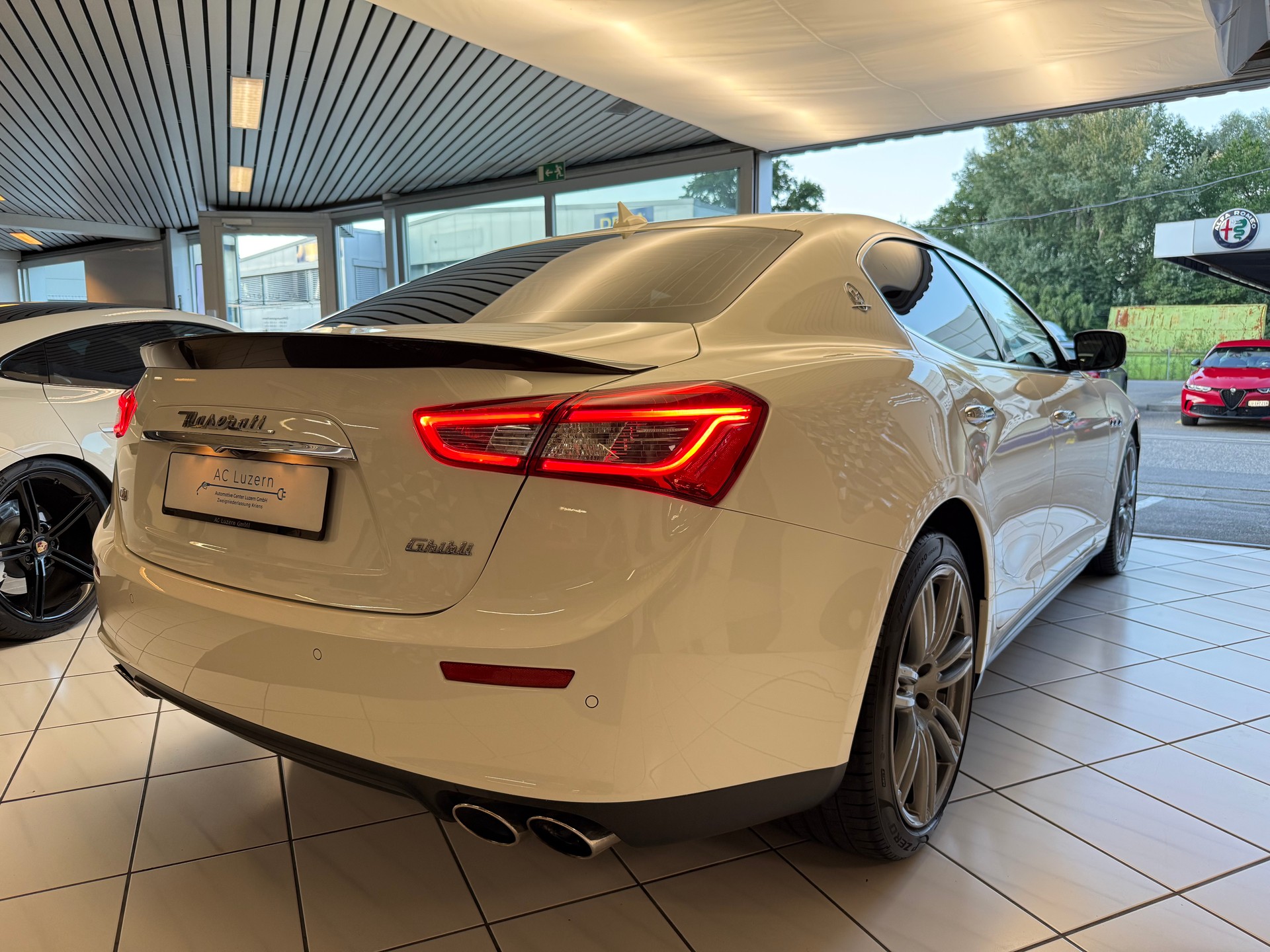 MASERATI Ghibli S Q4 3.0 V6 Automatica-image-2