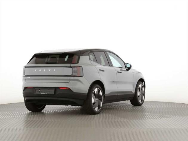 VOLVO EX30 E60 69kWh Twin Ultra-image-1
