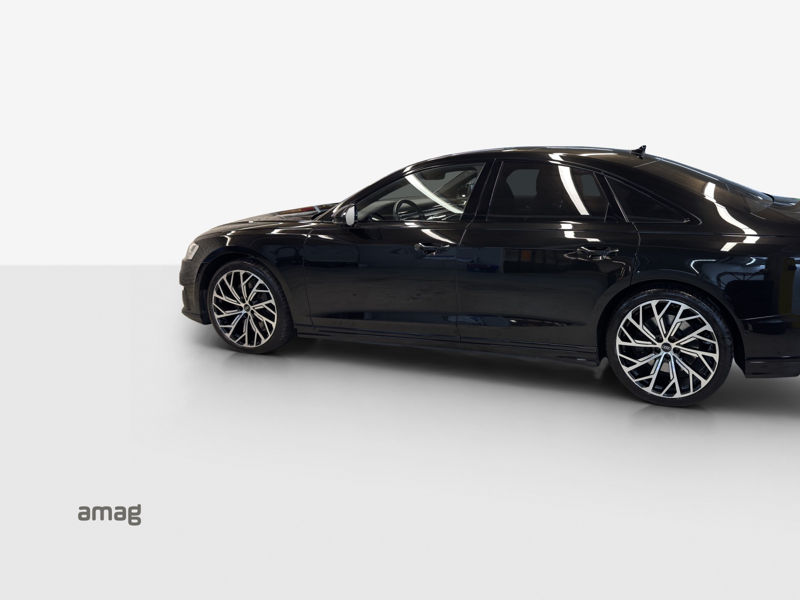 AUDI S8 TFSI quattro tiptronic-showroom-element-2