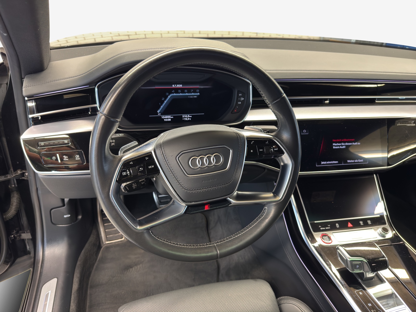 AUDI S8 TFSI quattro tiptronic-image-9