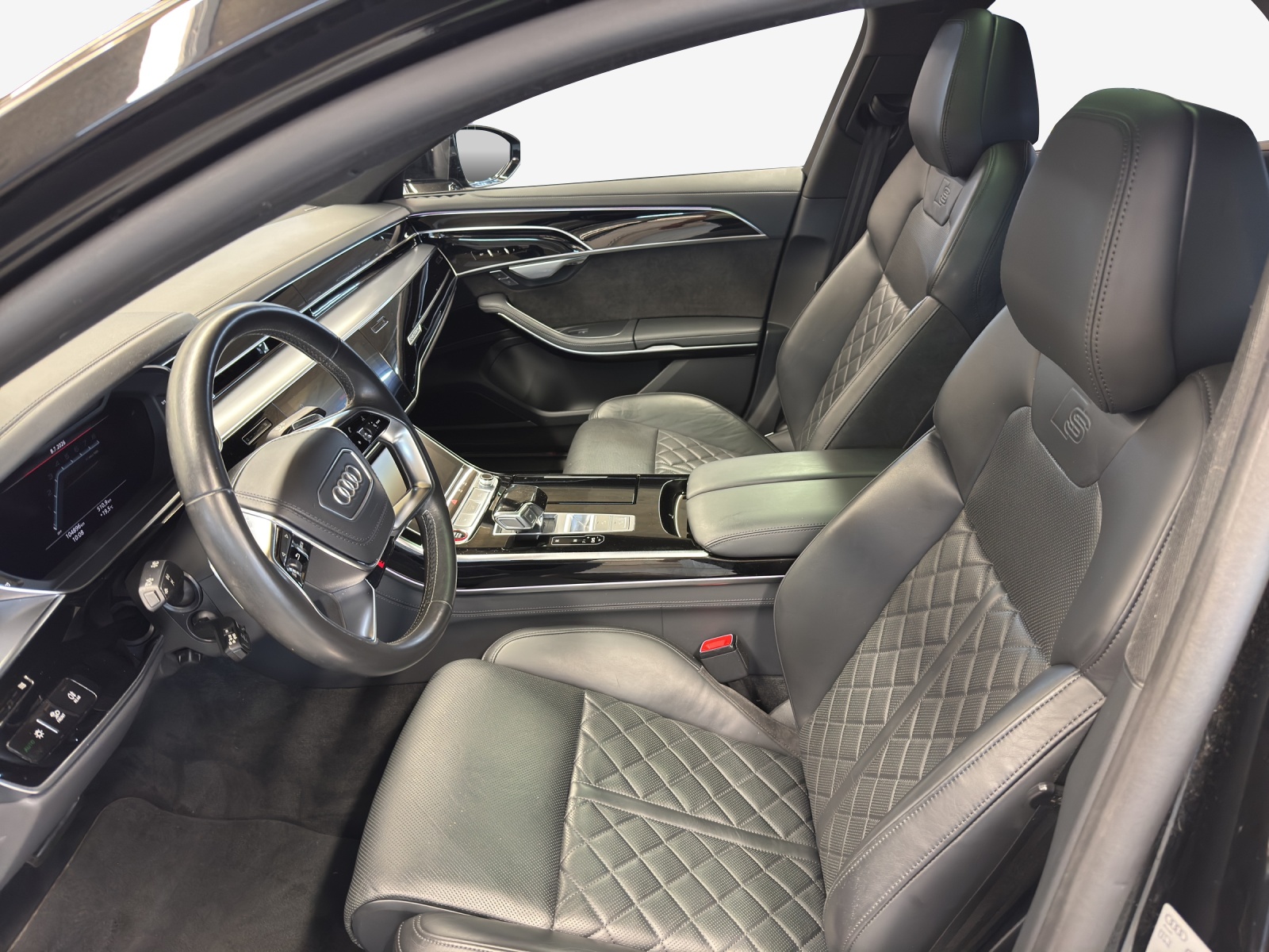 AUDI S8 TFSI quattro tiptronic-image-7