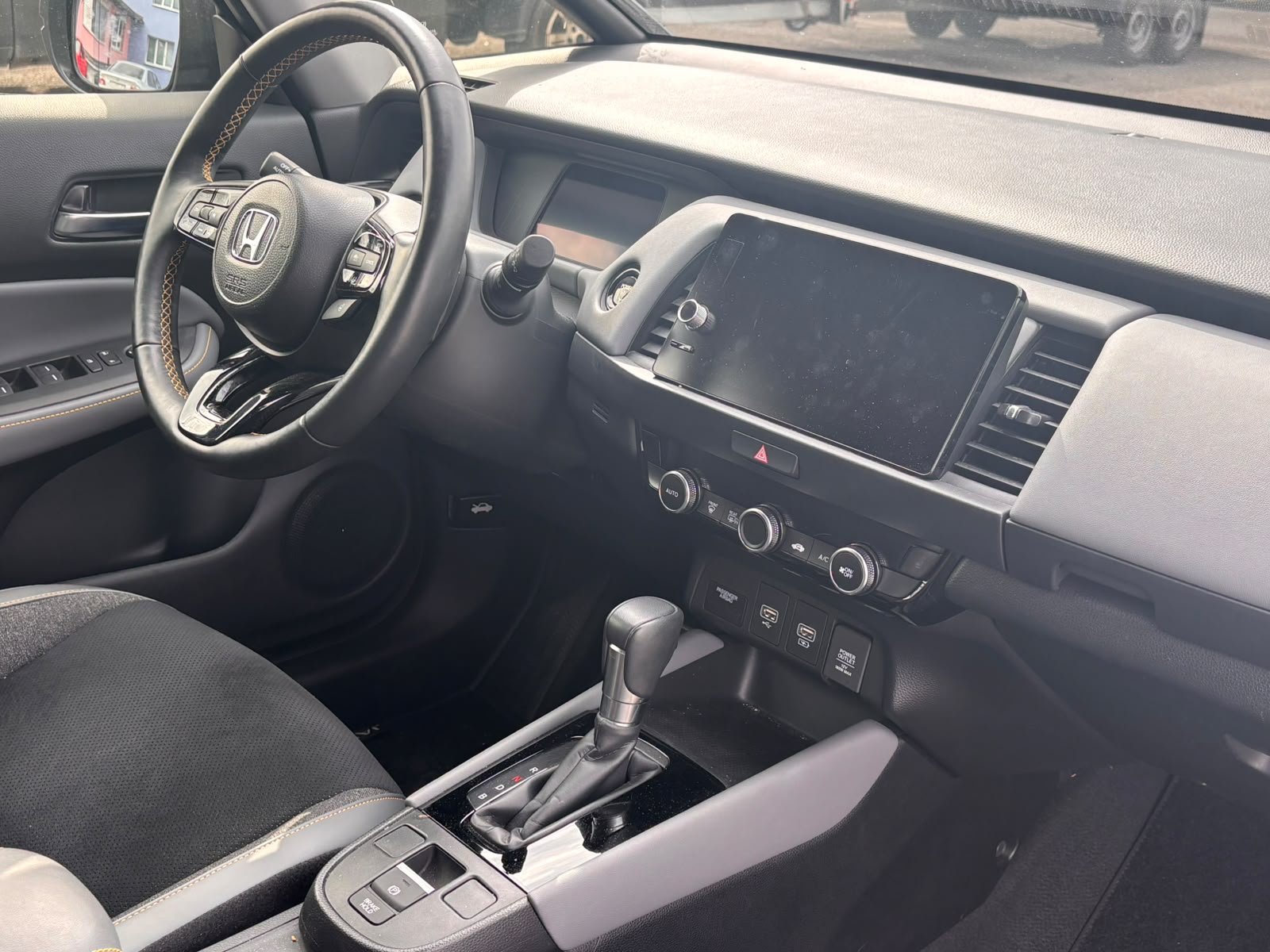 HONDA Jazz 1.5i-MMD Advance Sport E-CVT-image-14