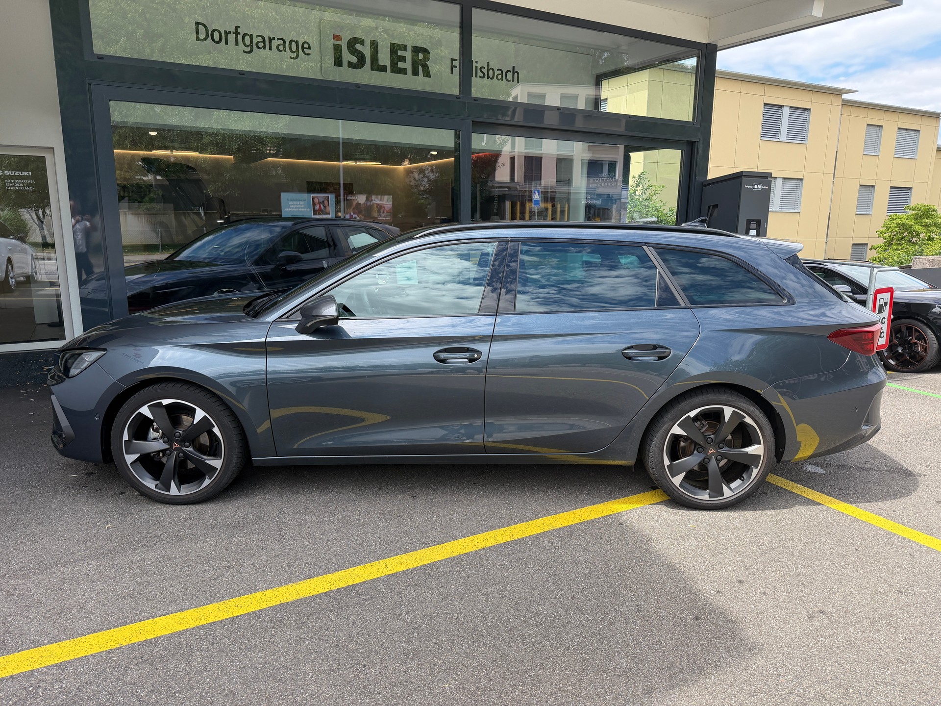 CUPRA LEON ST 1.5 eTSI DSG-image-4
