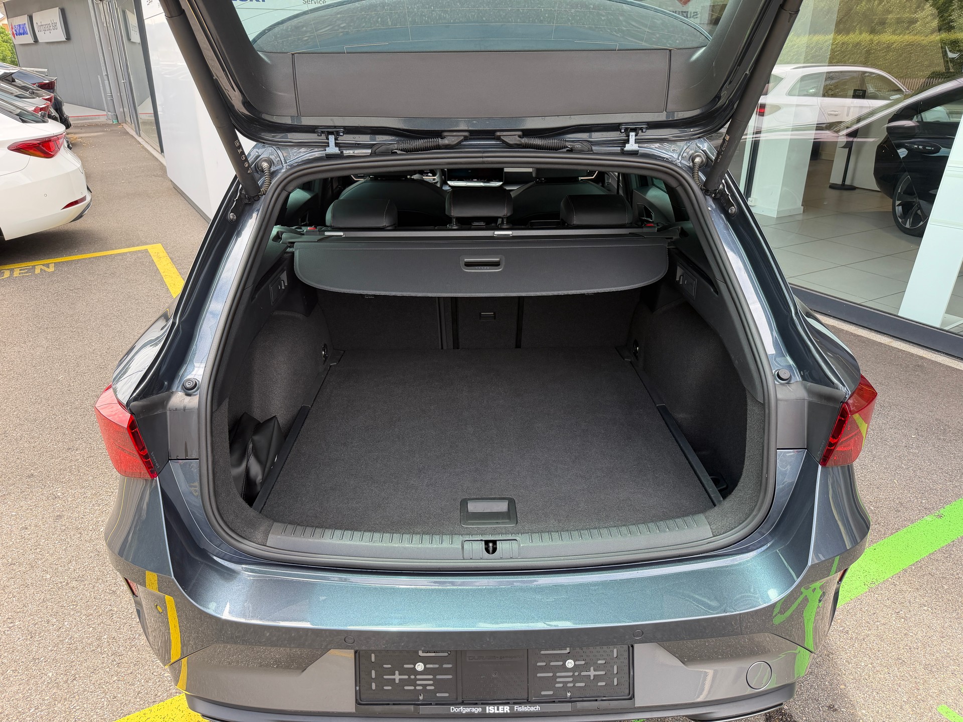 CUPRA LEON ST 1.5 eTSI DSG-image-6