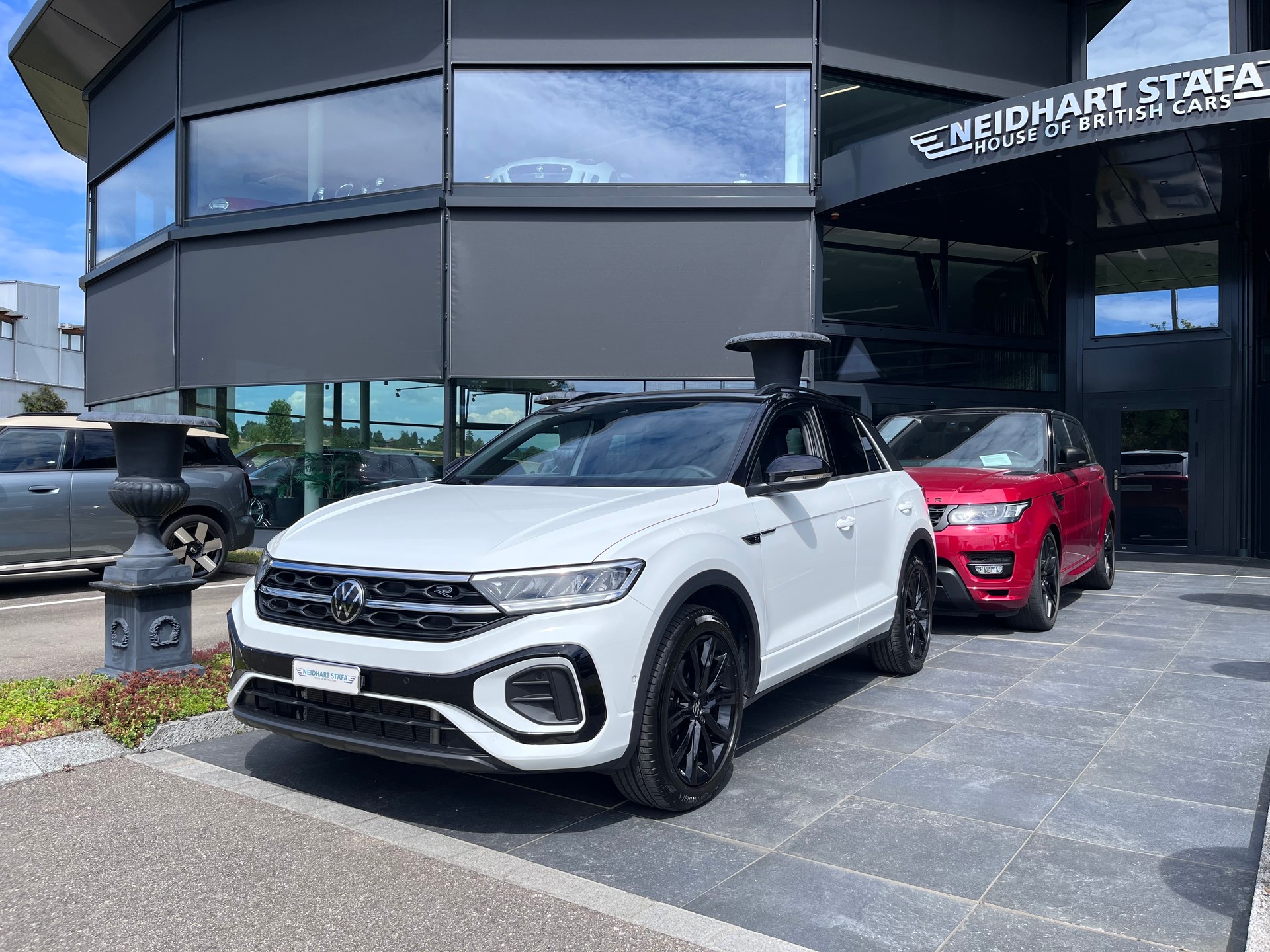 VW T-Roc 2.0 TSI R-Line DSG 4Motion-image-0