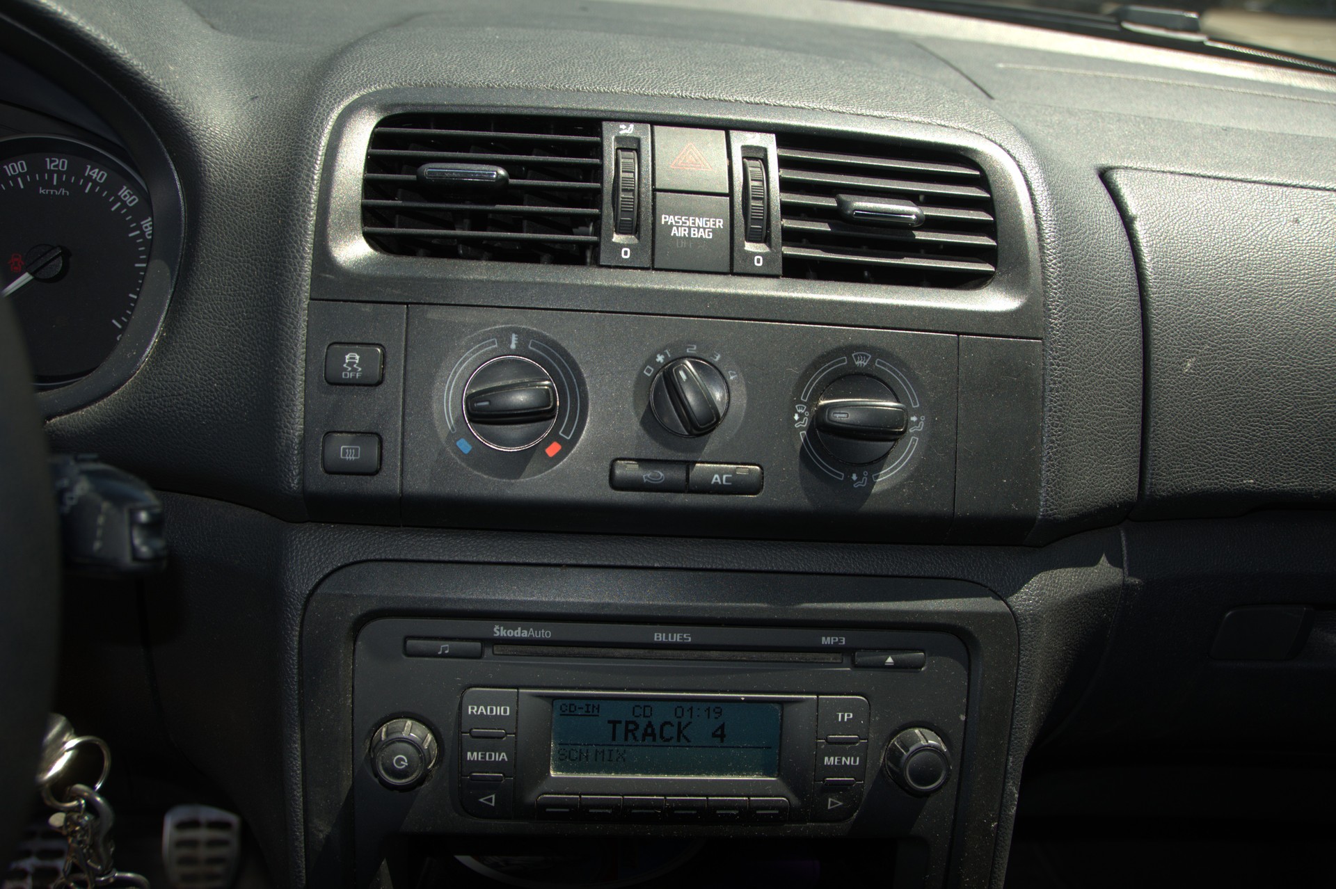 SKODA 1.2 TSI Classic-image-5