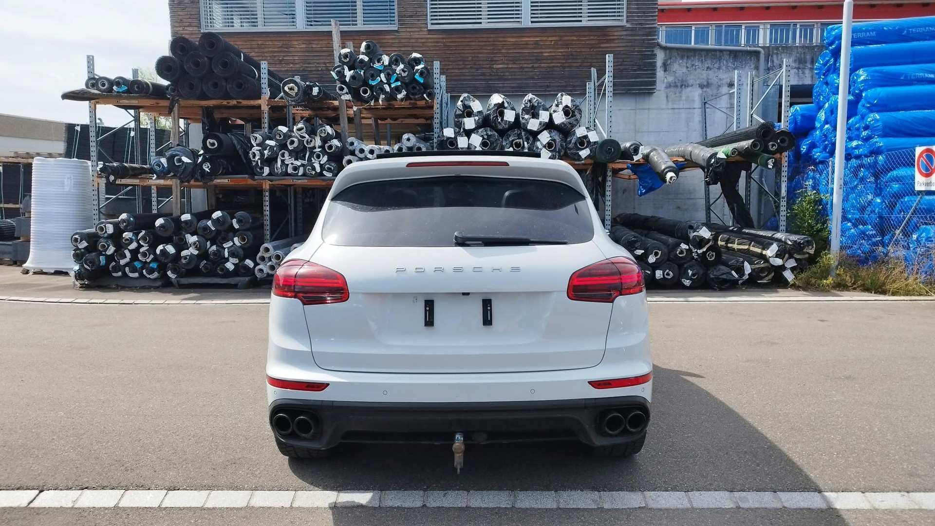 PORSCHE Cayenne Diesel Platinum Edition-image-10